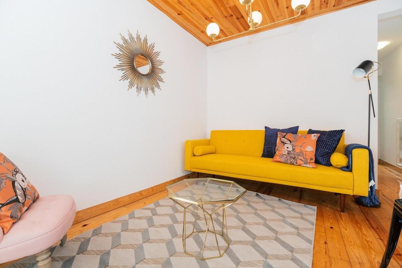 River View 1Bdr Apt In Alfama Close To Tram Lisbon Luaran gambar